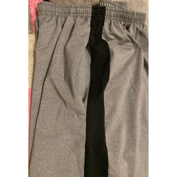 Vintage Nike DRI FIT Men’s Running Shorts Gym Active Performance Gray  Swoosh - Picture 16 of 16